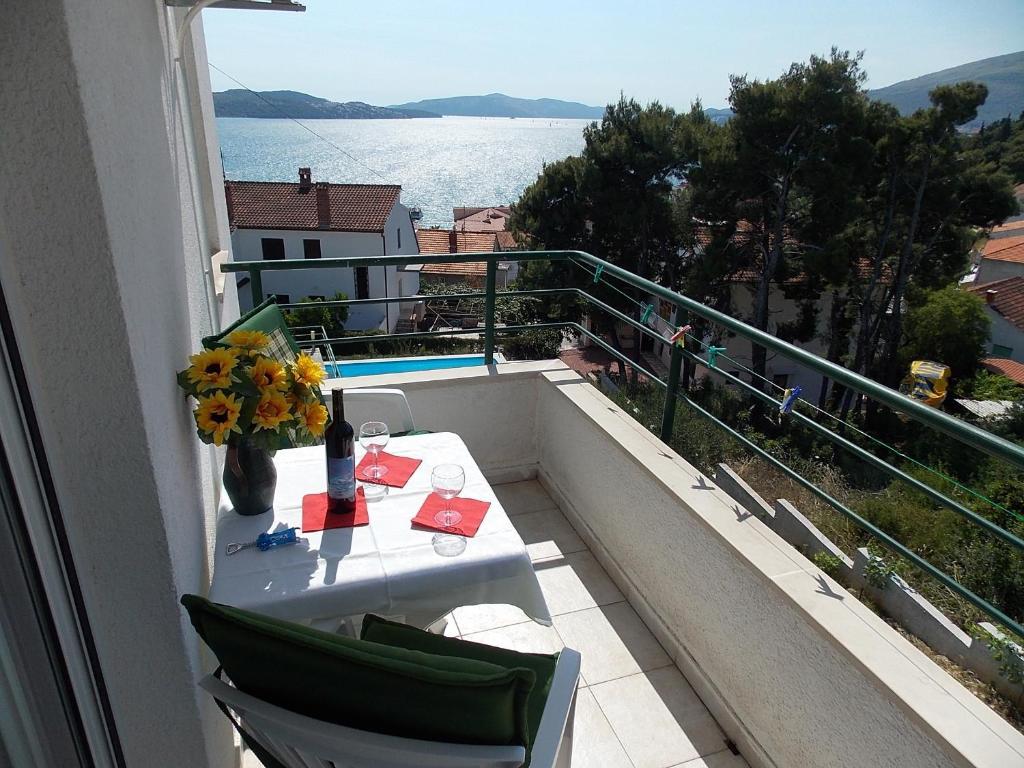 Apartments Villa Goja Trogir Buitenkant foto